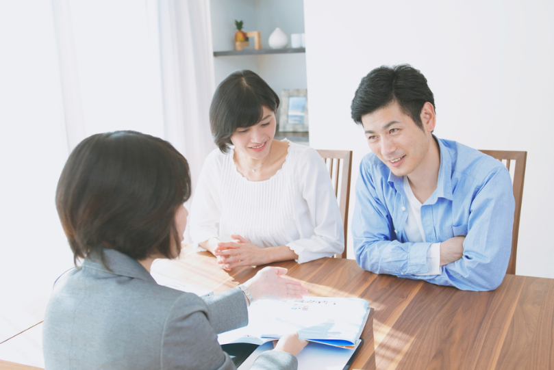 FPと対面で相談する夫婦